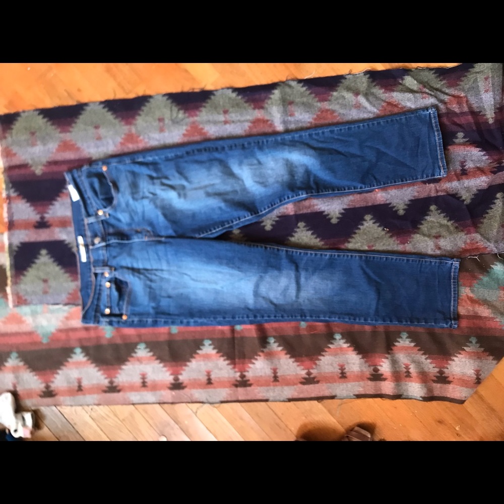 Levi’s 414 Relaxed Straight